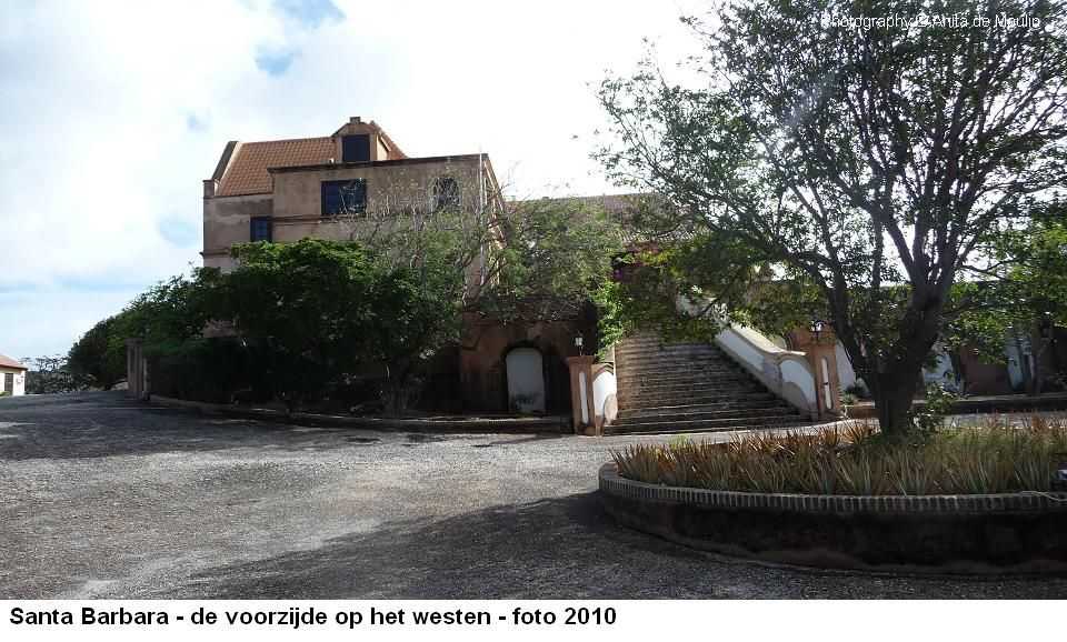 02. Santa Barbara voorzijde op het westen 2010